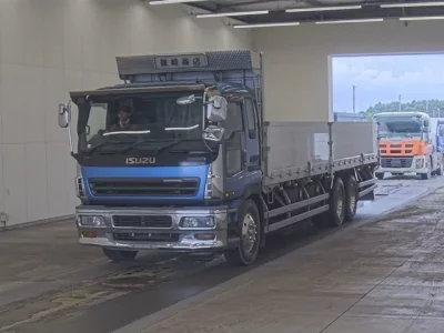 Isuzu GIGA