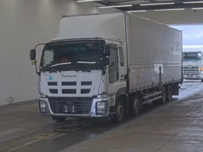 Isuzu GIGA