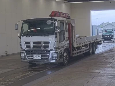 Isuzu GIGA