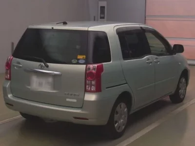 Toyota RAUM