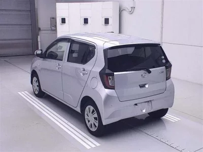 Daihatsu MIRA E S