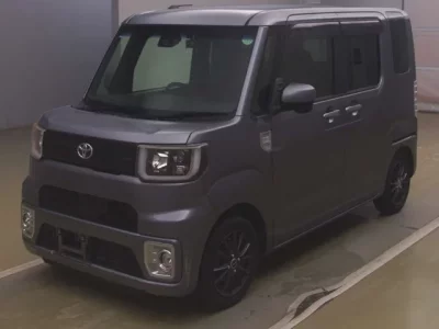 Toyota PIXIS MEGA