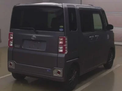 Toyota PIXIS MEGA