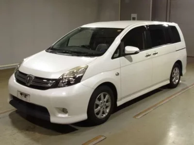 Toyota ISIS