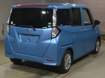 Toyota TANK