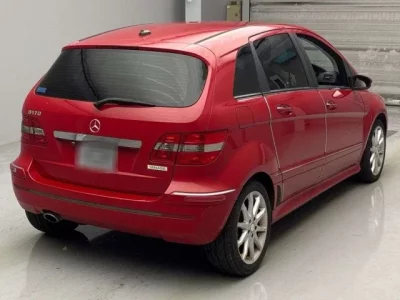 Mercedes-Benz B CLASS