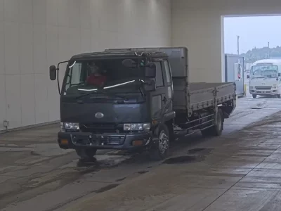 Nissan TRUCK