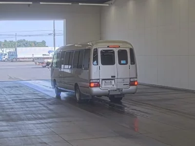 Toyota COASTER
