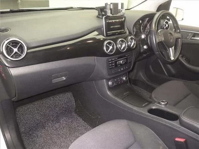 Mercedes-Benz B CLASS
