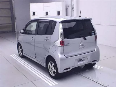 Mitsubishi EK CUSTOM