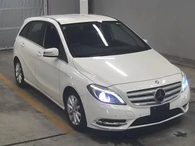 Mercedes-Benz B CLASS