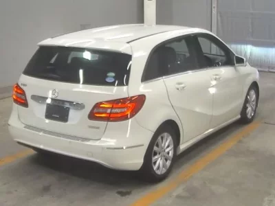 Mercedes-Benz B CLASS