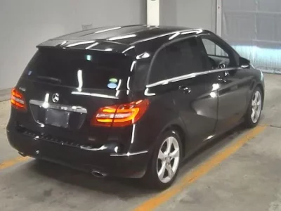 Mercedes-Benz B CLASS