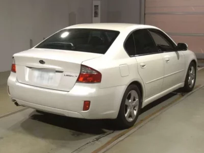 Subaru LEGACY B4