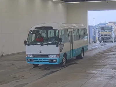 Toyota COASTER