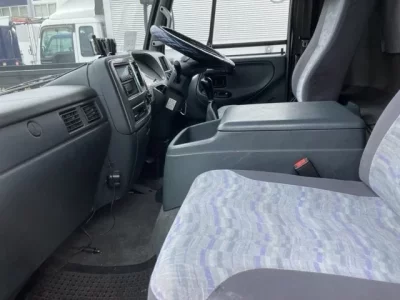Nissan TRUCK