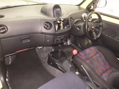 Daihatsu Esse