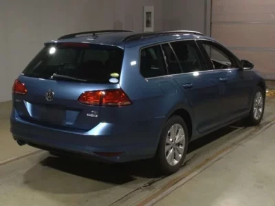 Volkswagen GOLF VARIANT