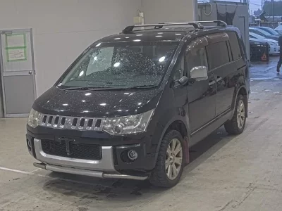 Mitsubishi DELICA D5