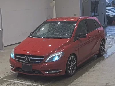 Mercedes-Benz B CLASS