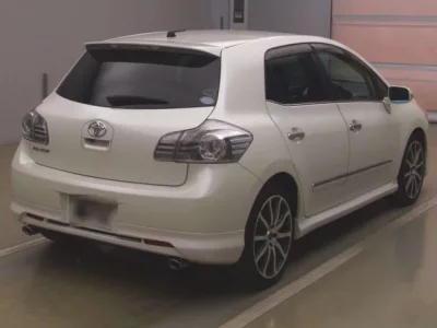 Toyota BLADE