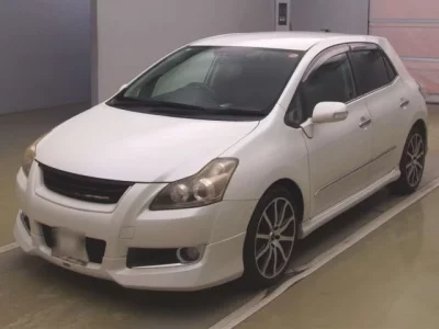 Toyota BLADE