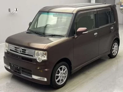 Toyota PIXIS SPACE