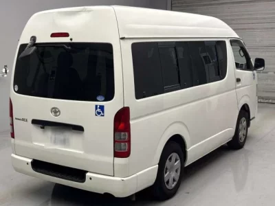 Toyota REGIUS ACE VAN