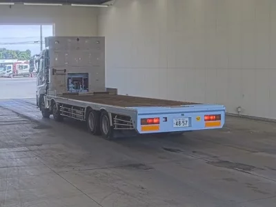 Nissan TRUCK