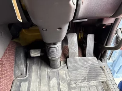 Nissan TRUCK