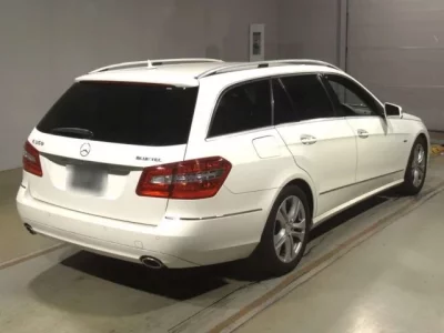 Mercedes-Benz E CLASS WAGON