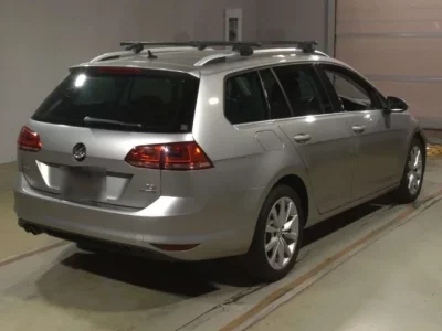 Volkswagen GOLF VARIANT