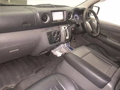 Nissan CARAVAN VAN