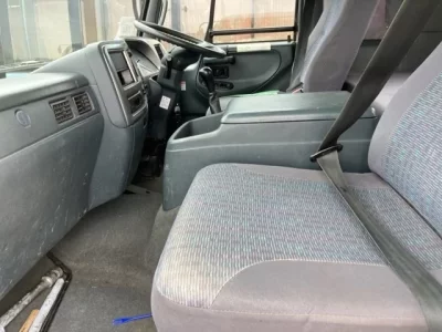 Nissan TRUCK