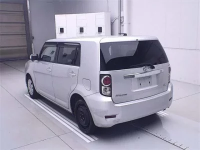Toyota COROLLA RUMION