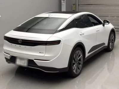 Toyota CROWN CROSSOVER