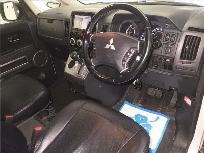 Mitsubishi DELICA D5