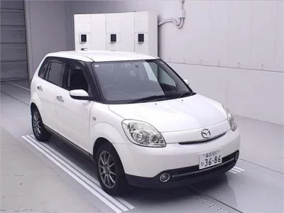 Mazda VERISA
