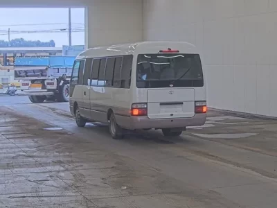 Toyota COASTER