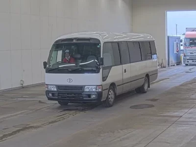 Toyota COASTER