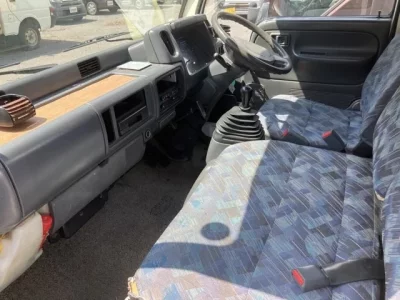 Nissan TRUCK