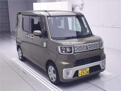 Toyota PIXIS MEGA