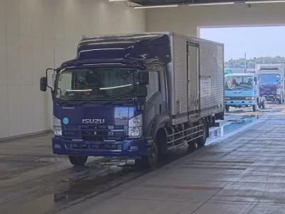 Isuzu FORWARD