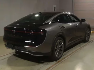 Toyota CROWN CROSSOVER
