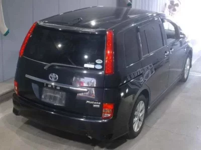 Toyota ISIS