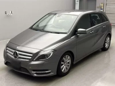 Mercedes-Benz B CLASS