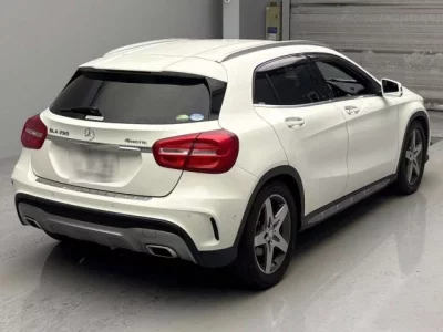 Mercedes-Benz GLA CLASS