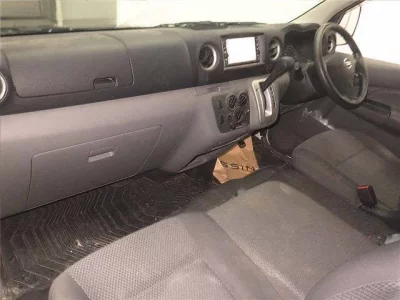 Nissan CARAVAN VAN