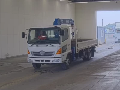 Hino TRUCK