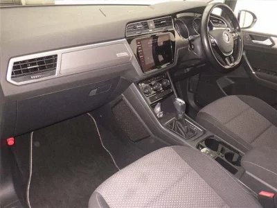 Volkswagen GOLF TOURAN